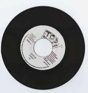 Premium ReggaeCollector.com - 14K - Love Me (Top Nail JM)