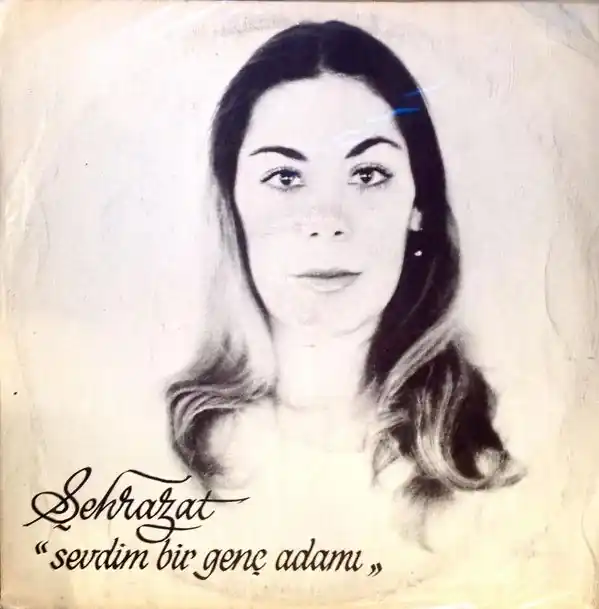 Weekend Sale Şehrazat - Sevdim Bir Genç Adamı(1981)